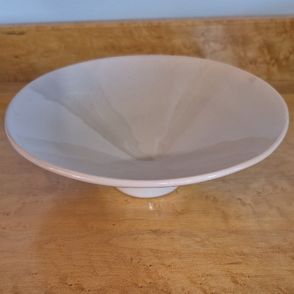 Elegant Haeger Pedestal Taupe Ceramic Decorative Bowl 3296